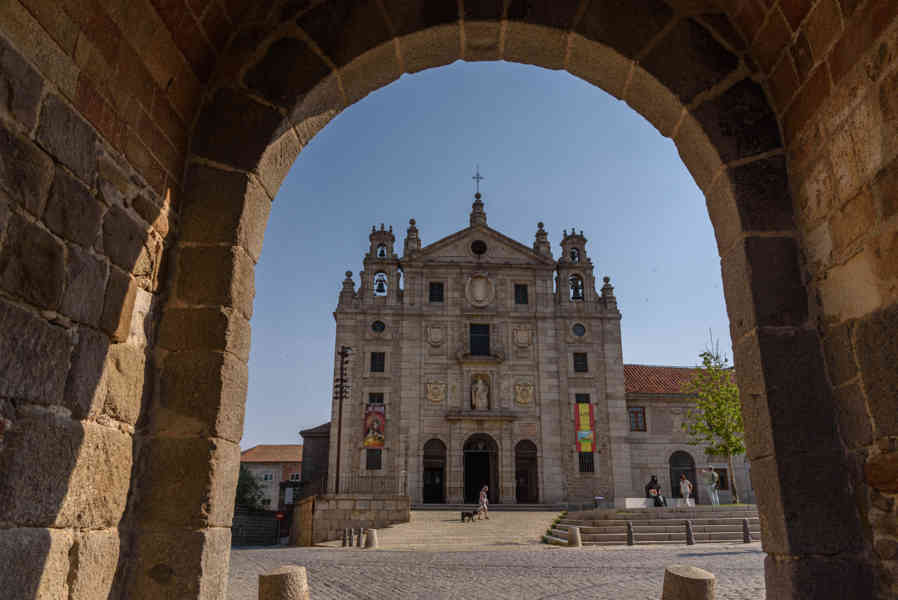 Ávila 061 - convento de Santa Teresa.jpg
